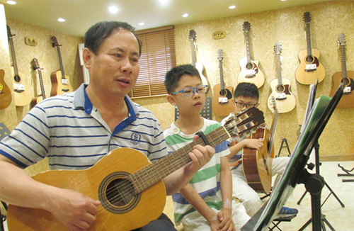 蚌埠市朝晖吉他琴行培训,蚌埠吉他培训